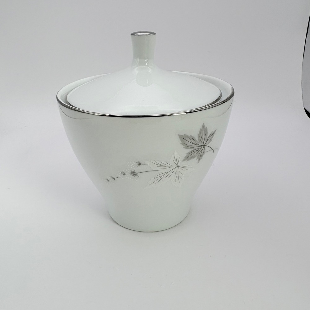 Mikasa Silver Maple Sugar Bowl with Lid White Silver Trim Japan Narumi